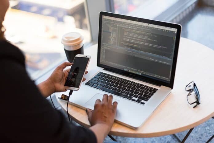 Application Mobile Dualmedia: Transforming Digital Engagement